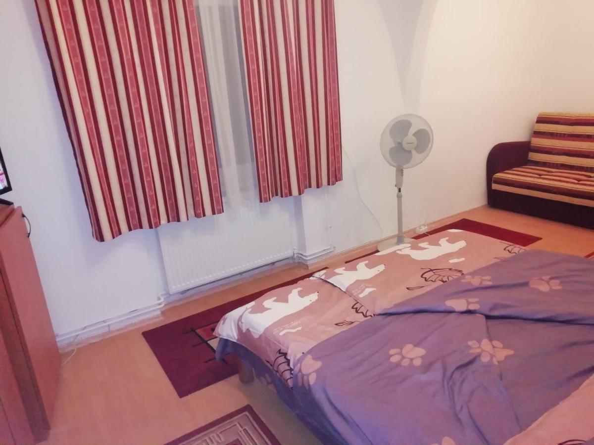 Asta La Vista Vendeghaz Hotel Miskolc Ngoại thất bức ảnh