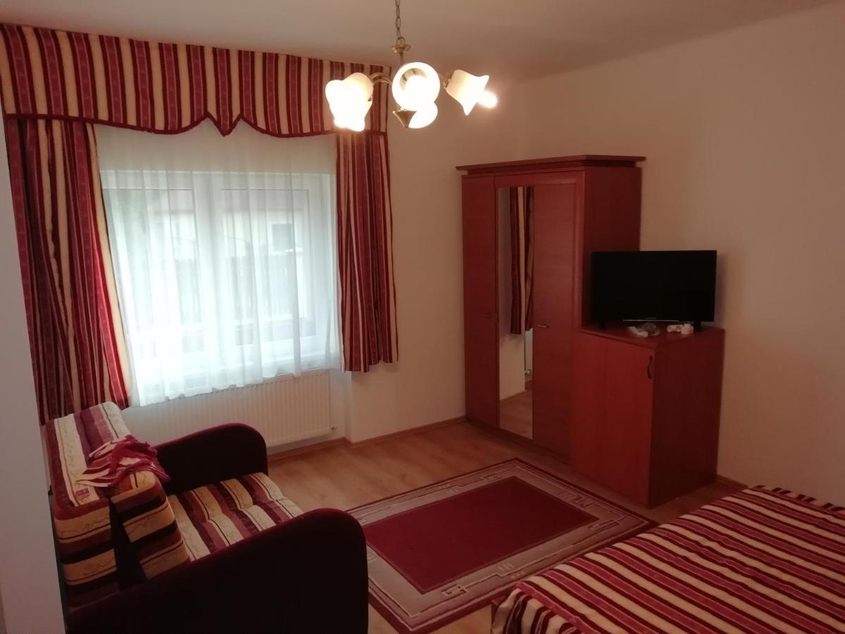 Asta La Vista Vendeghaz Hotel Miskolc Ngoại thất bức ảnh
