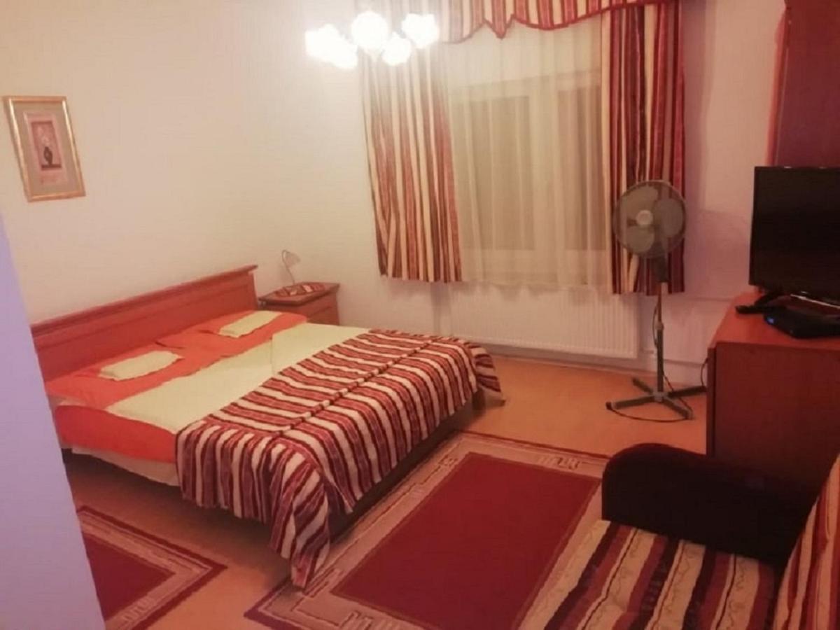 Asta La Vista Vendeghaz Hotel Miskolc Ngoại thất bức ảnh