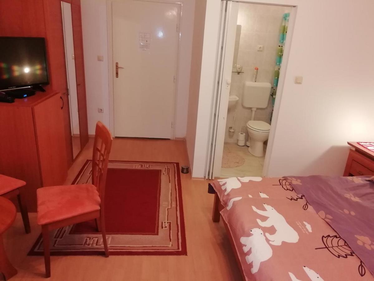 Asta La Vista Vendeghaz Hotel Miskolc Ngoại thất bức ảnh