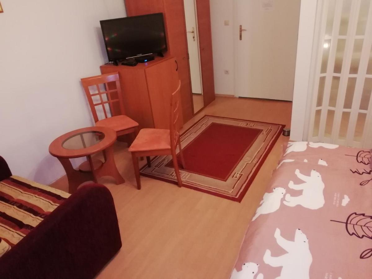 Asta La Vista Vendeghaz Hotel Miskolc Ngoại thất bức ảnh