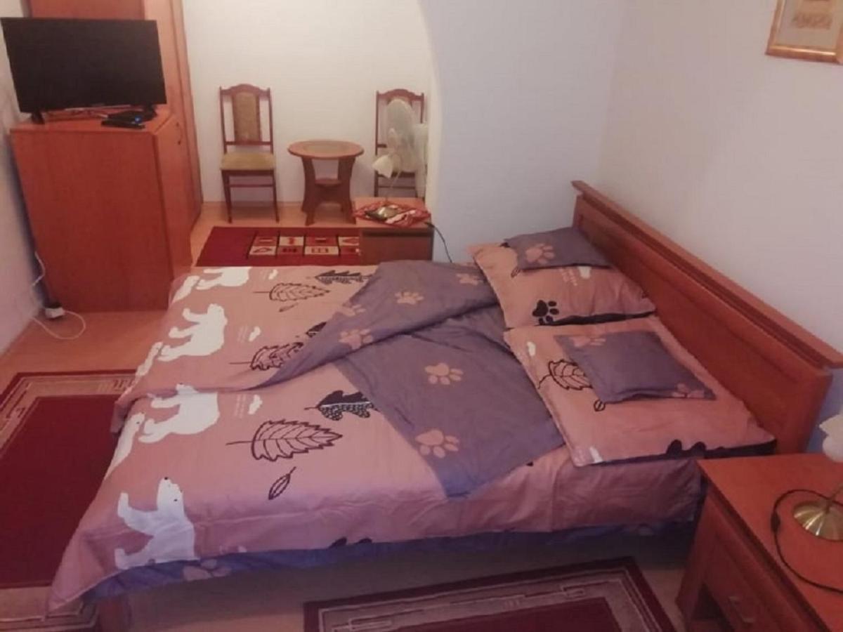Asta La Vista Vendeghaz Hotel Miskolc Ngoại thất bức ảnh