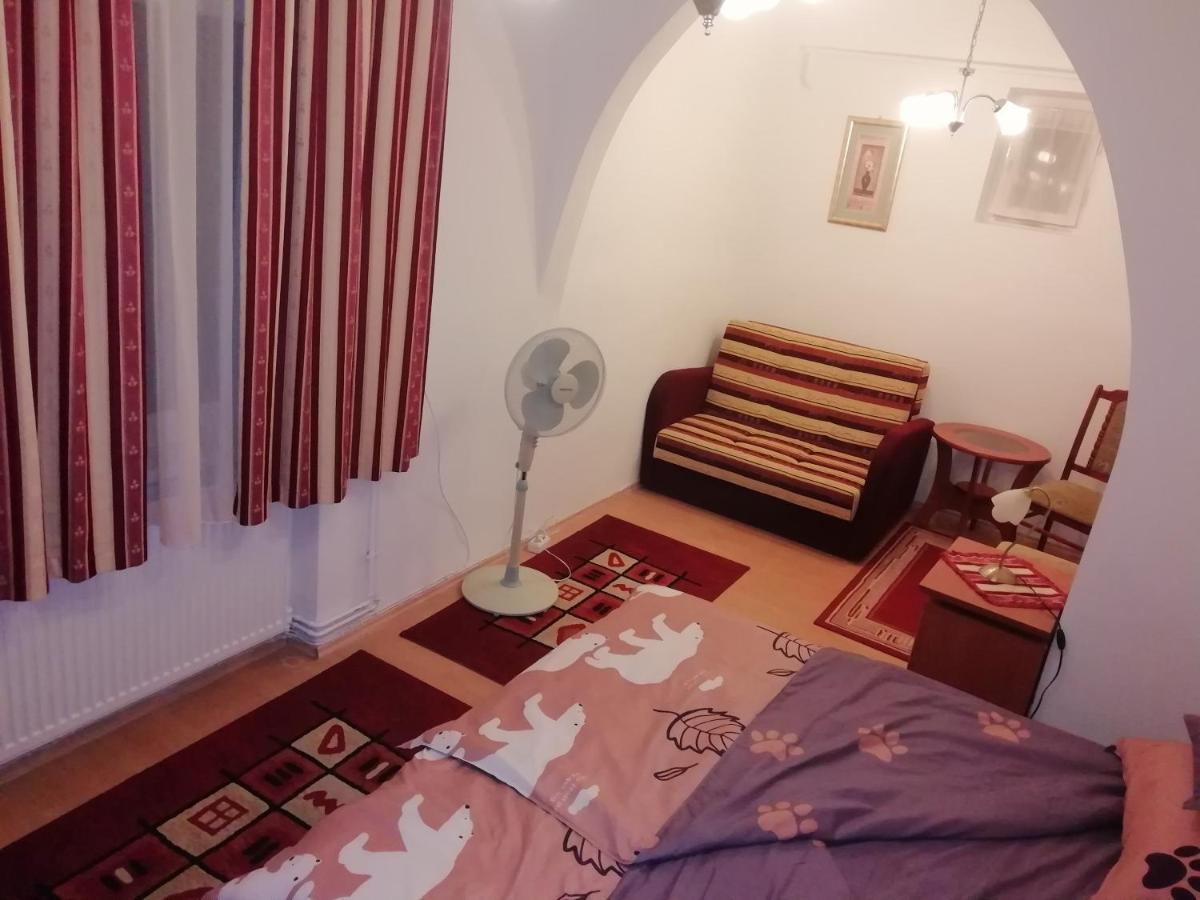 Asta La Vista Vendeghaz Hotel Miskolc Ngoại thất bức ảnh