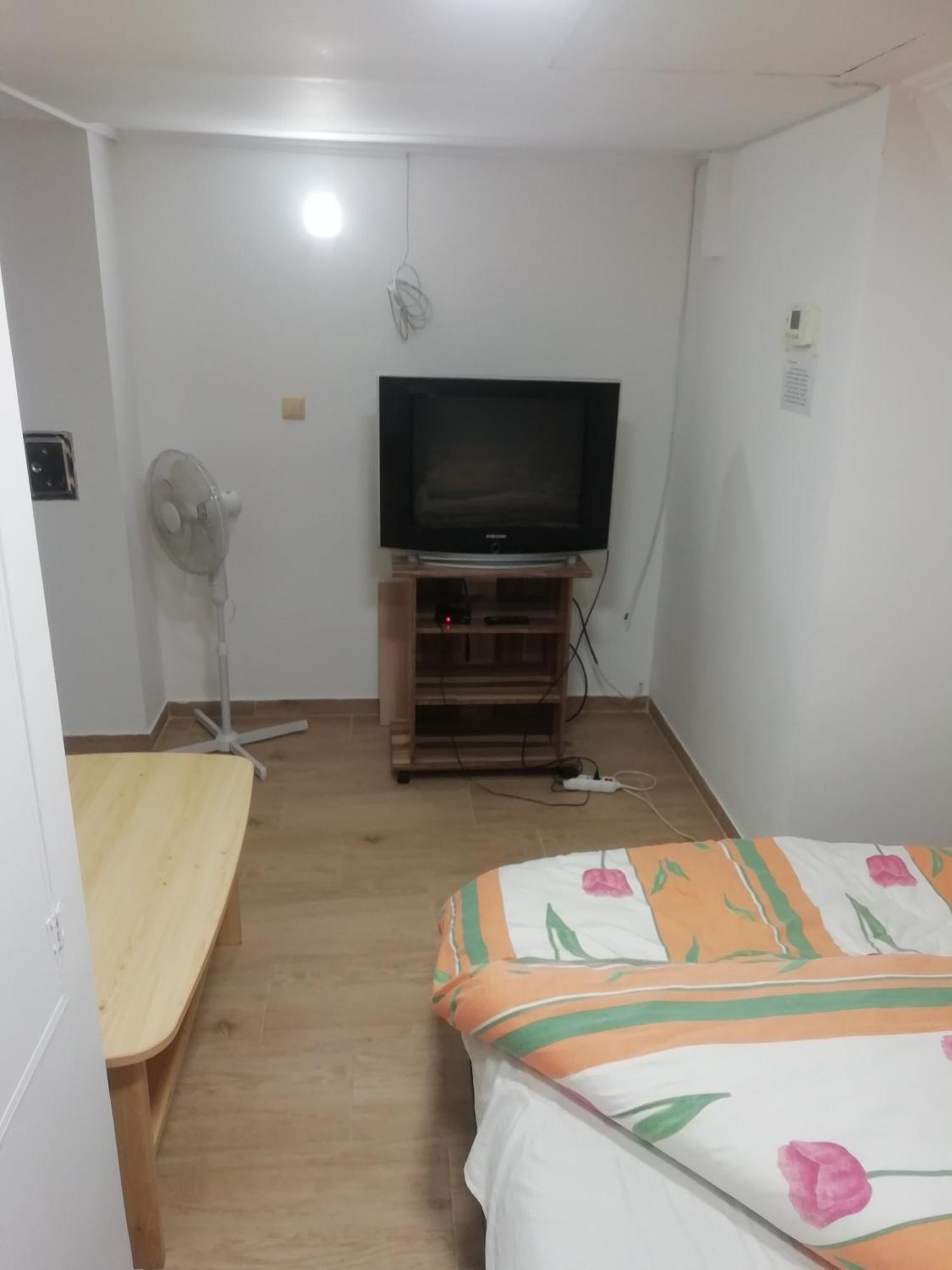 Asta La Vista Vendeghaz Hotel Miskolc Ngoại thất bức ảnh